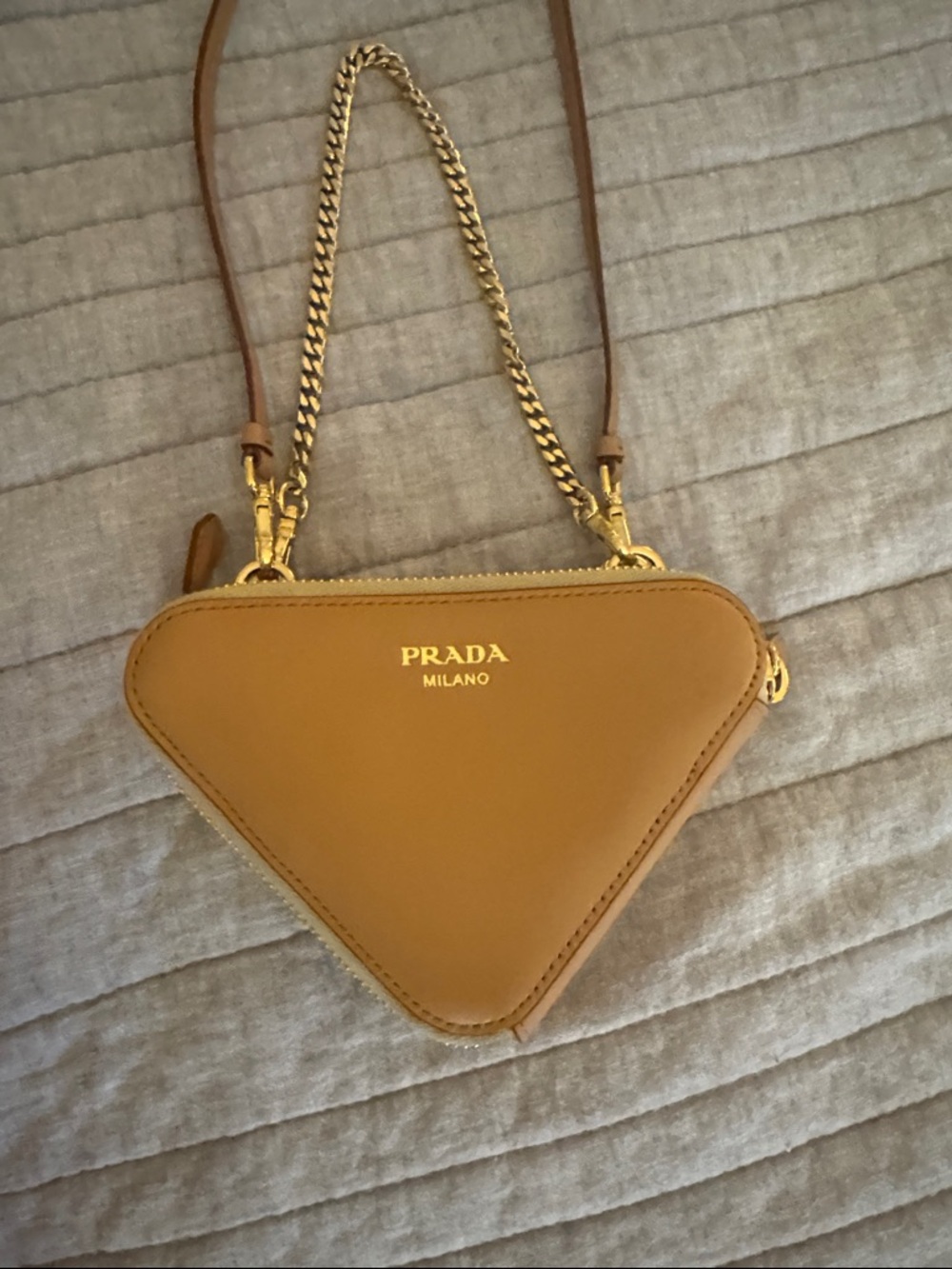 Prada Natural Woven Triangle Crossbody Bag with Gold Chain - Picture 2 of 2